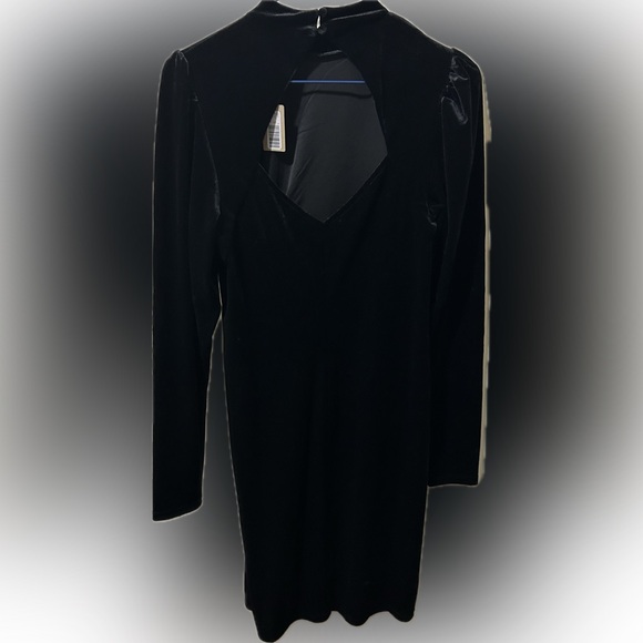 NWT Thyme Maternity Black Velvet Bodycon Open-Back Long Sleeve Dress. Size S - Picture 4 of 12
